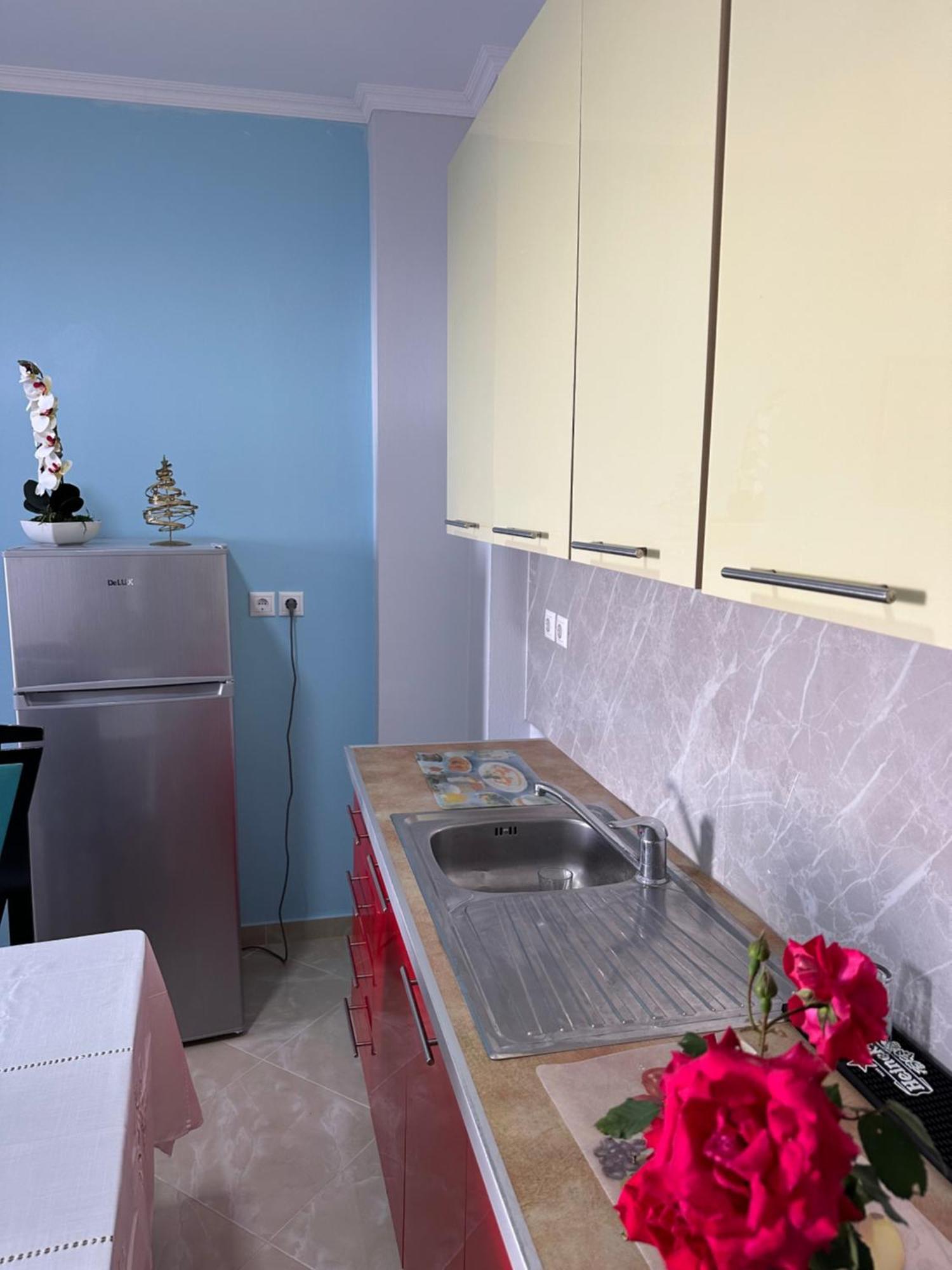 Selami Sea View Apartments Lukovë エクステリア 写真